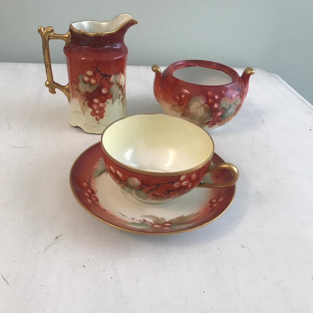 Antique set with similar pattern